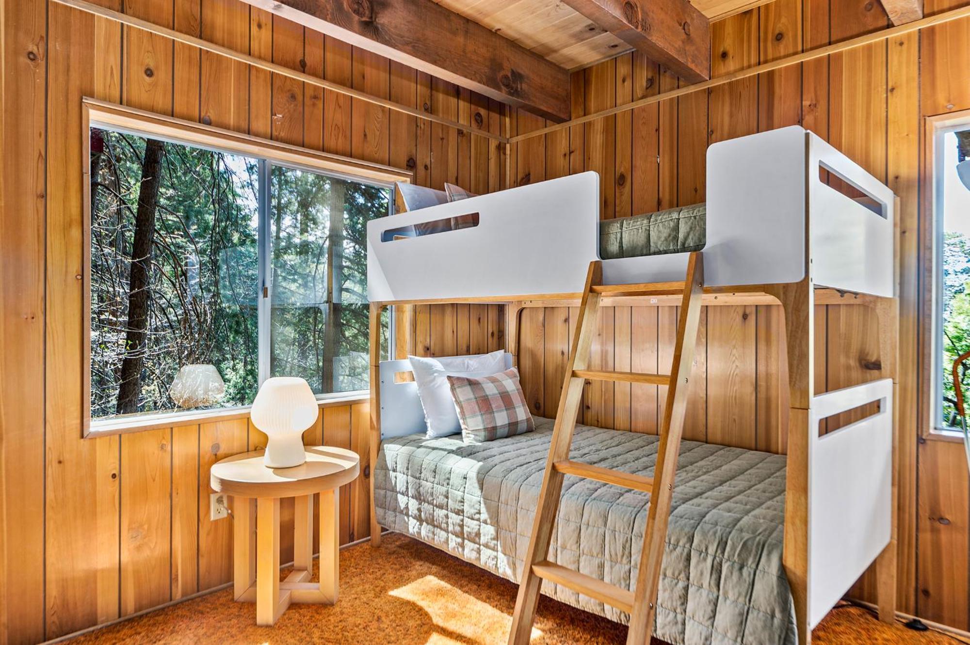 Pet & Kid Friendly Cozy Cabin, Bbq, Firepit, Outdoor Dining, Forest Views ليك أروهيد المظهر الخارجي الصورة