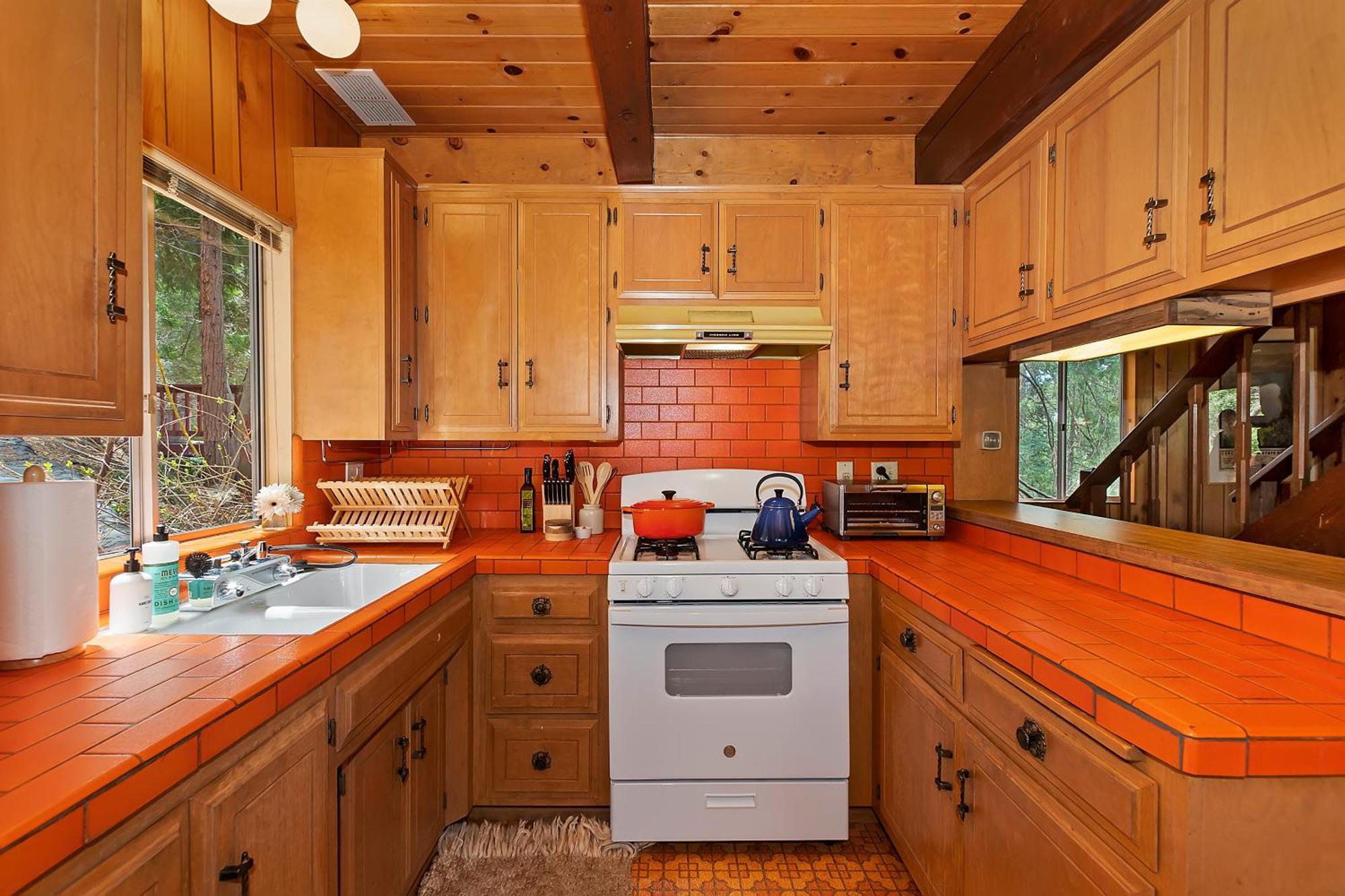 Pet & Kid Friendly Cozy Cabin, Bbq, Firepit, Outdoor Dining, Forest Views ليك أروهيد المظهر الخارجي الصورة